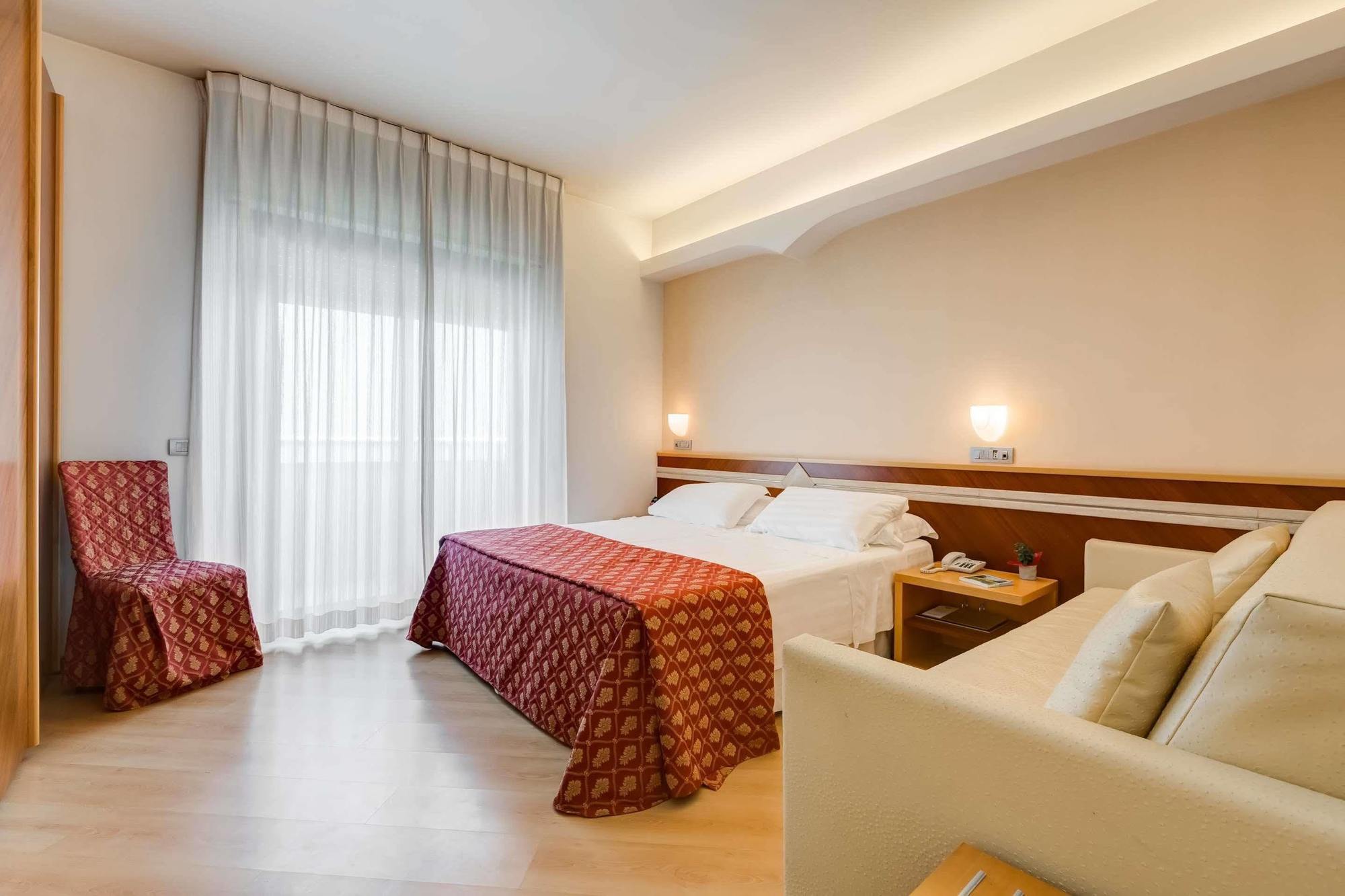 Hotel Europa Beach Village Giulianova Exterior foto